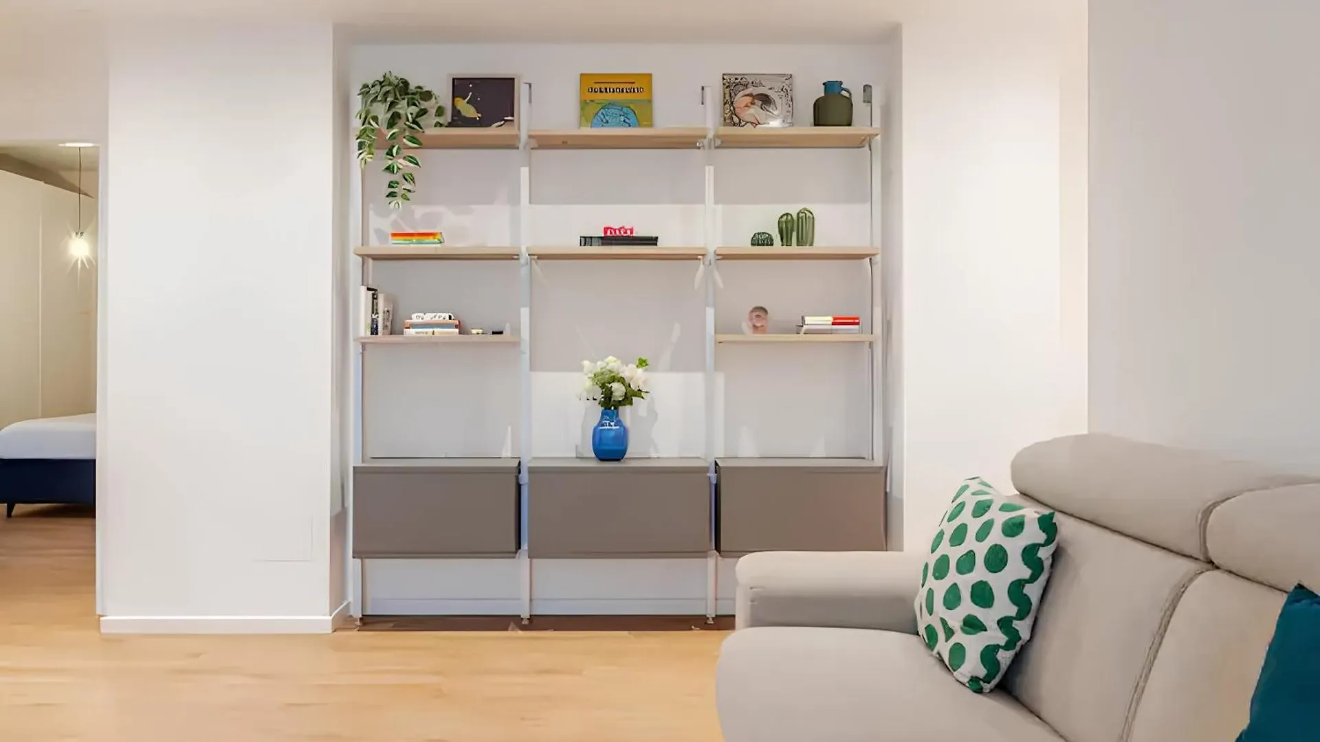 kontakty Visit Milano - Home Solution